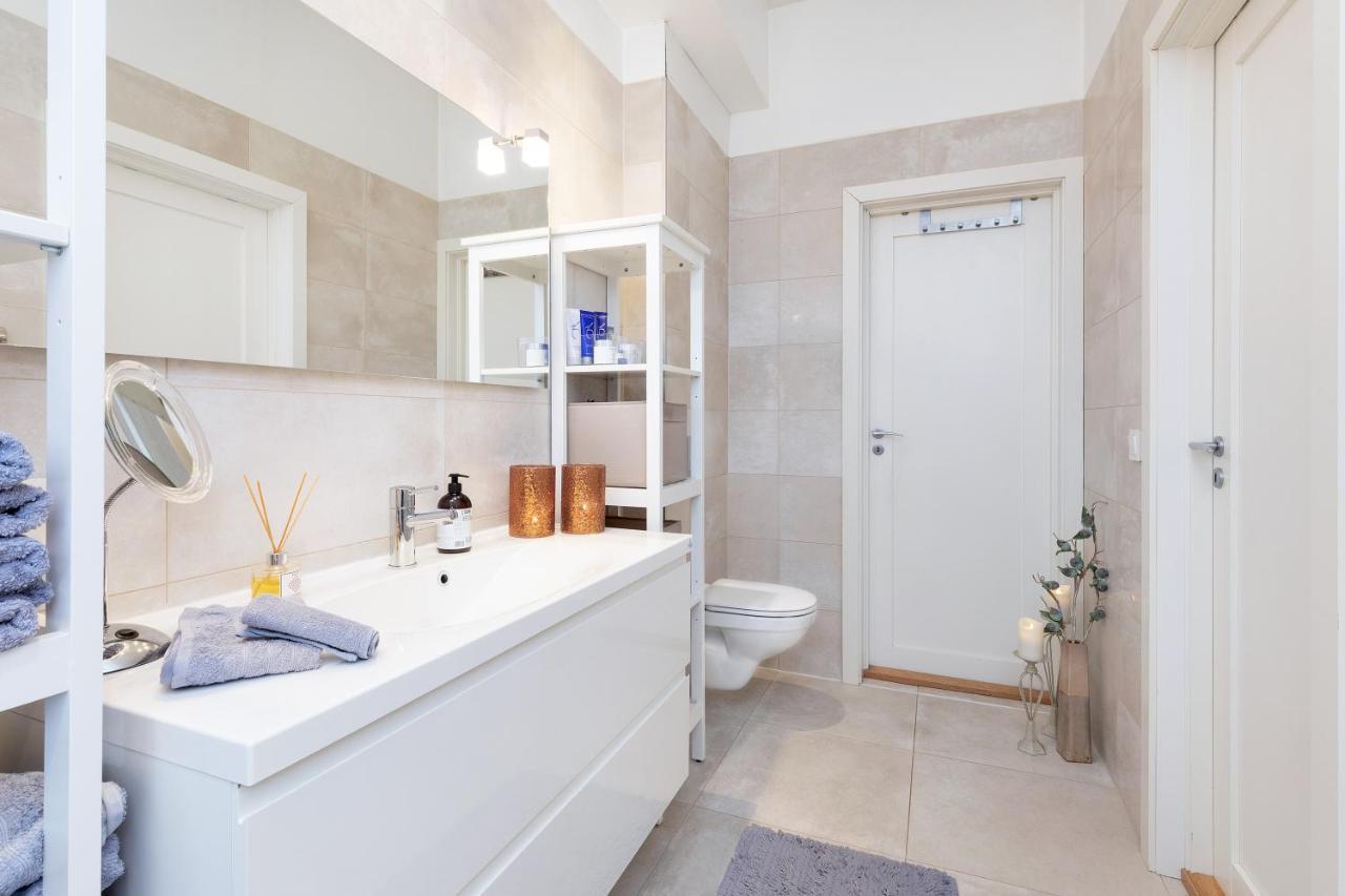 Stylish Apartment With Beautiful Views Of The River, Beach Nearby Kristiansand Exterior foto